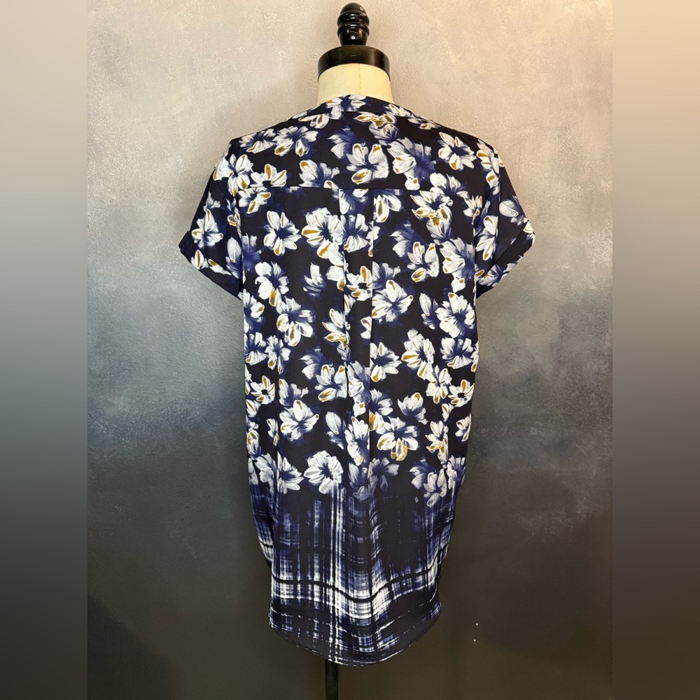 Floral Navy Women's Top - Picture 4 of 10